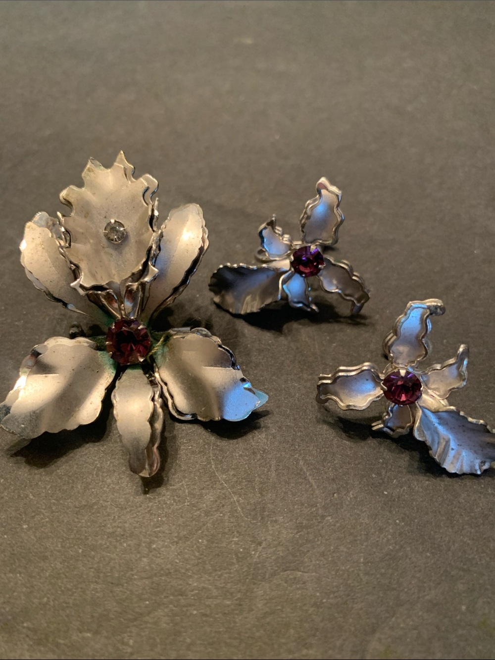Bugbee & Niles Silver Orchid Brooch w/ matching screw back earrings purple cryst